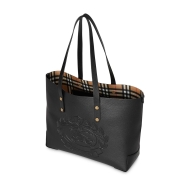 Сумка-тоут Burberry с тиснением в виде герба
